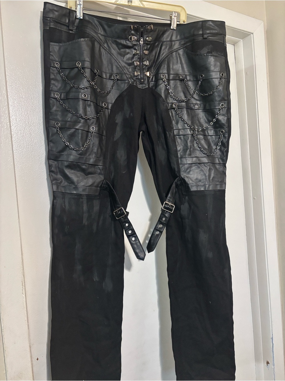 Black Men's Gothic Chain Accent Pants with Buckle Straps